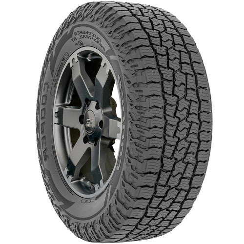 Cooper Discoverer Road Trail At Sl 265/70R16 tire